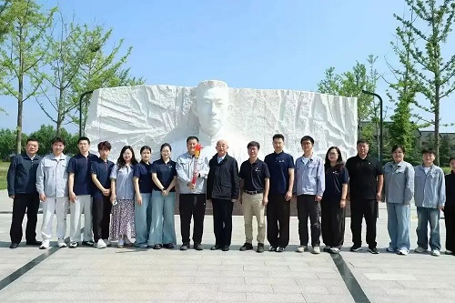北汽福田30周年“文化火种传递”首站活动在诸城举行 红色精神引领创业初心代际传承